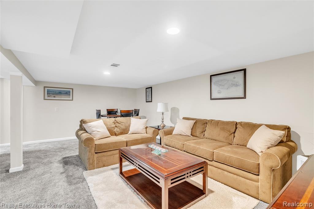 2640 Huckleberry Lane, Port Huron, MI 48060 — Photo 26