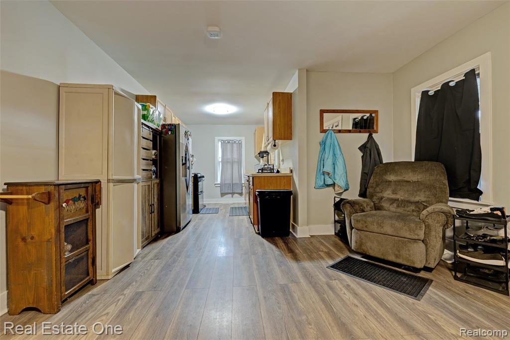 8247 Miller Road, Swartz Creek, MI 48473 — Photo 6