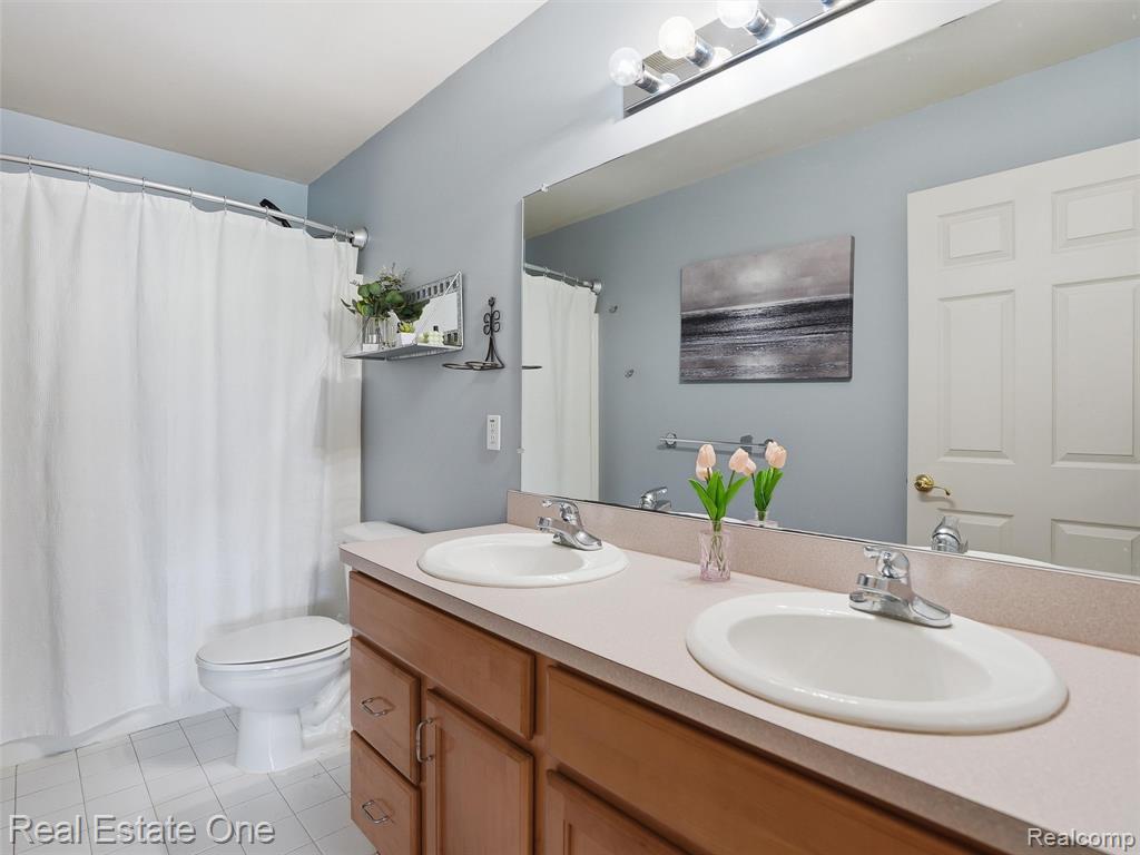 1786 Four Seasons Drive, Howell, MI 48843 — Photo 31