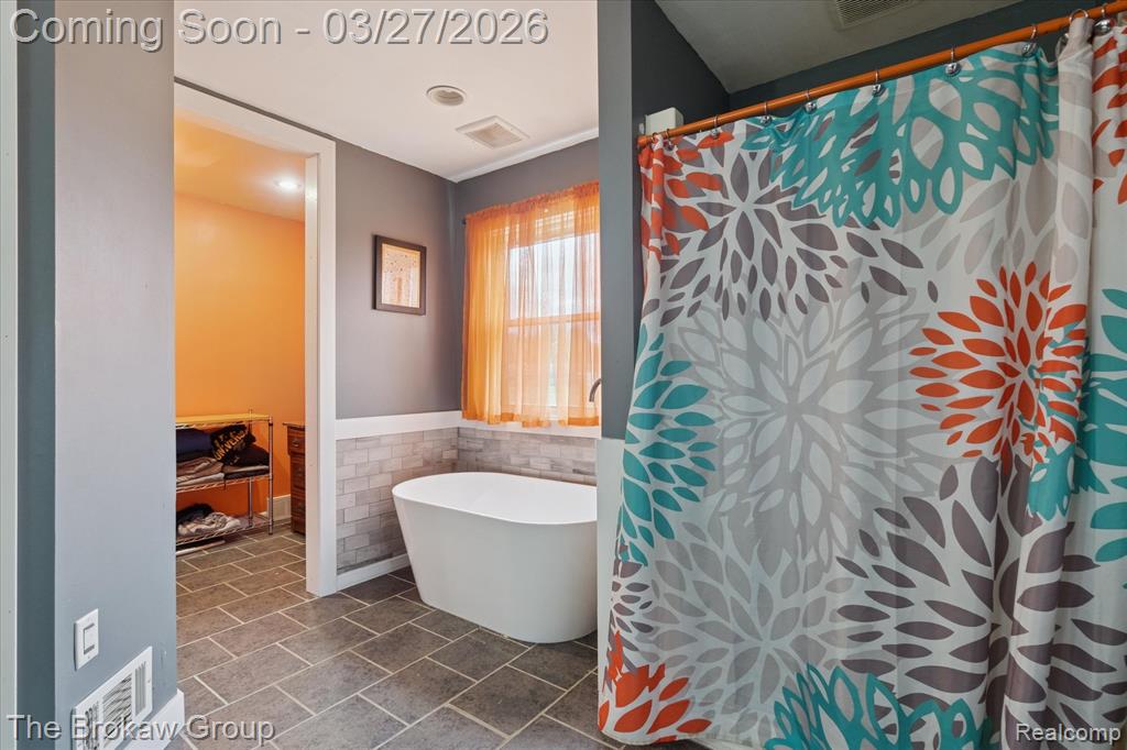9028 Gale Road, Goodrich Vlg, MI — Photo 34
