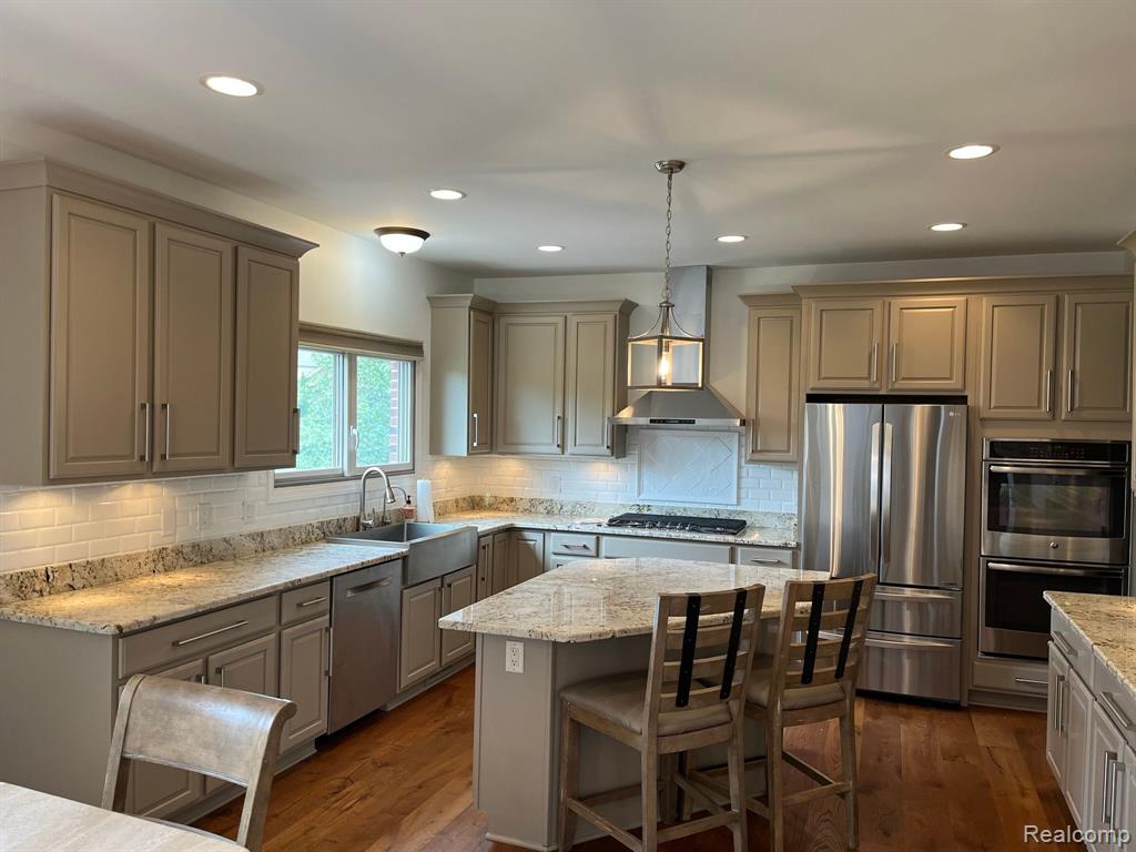 760 PEMBROKE, White Lake, MI — Photo 7