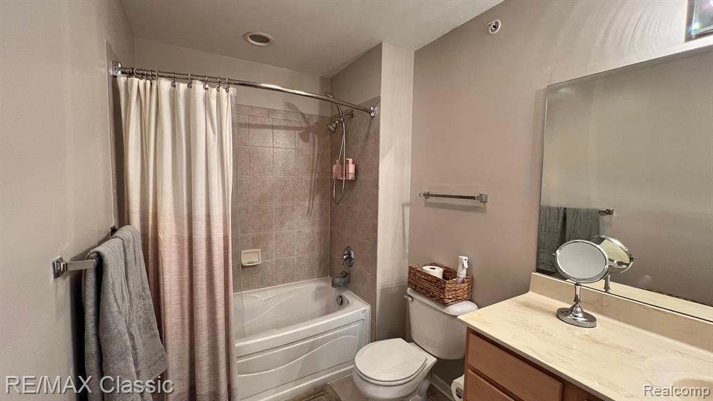 355 Red Ryder Drive, Plymouth, MI 48170 — Photo 37