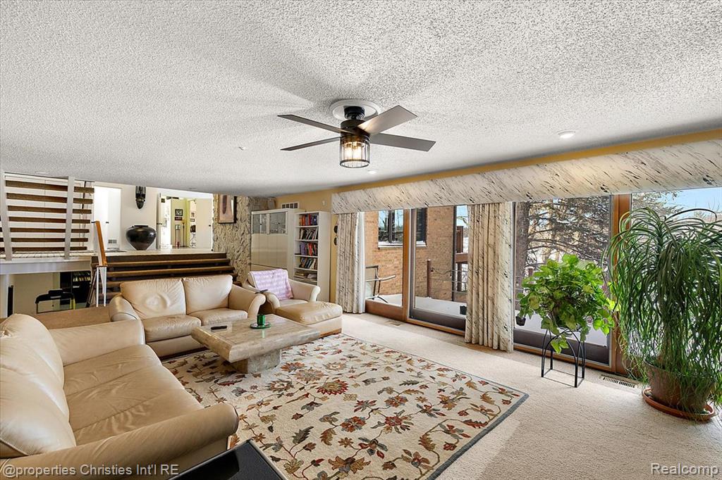 1808 Moors Court, Bloomfield Hills, MI, 48302