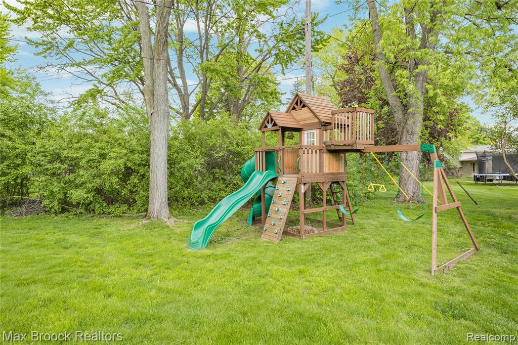 7011 Heather Heath, West Bloomfield, MI — Photo 55