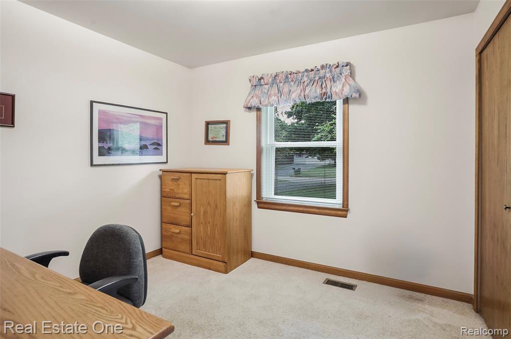 59652 Sunridge Drive, New Hudson, MI 48165 — Photo 15