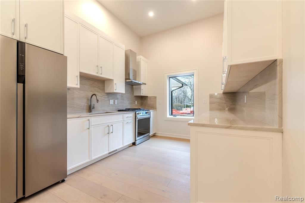 7400 Melody Lane, Bloomfield Hills, MI 48301 — Photo 11