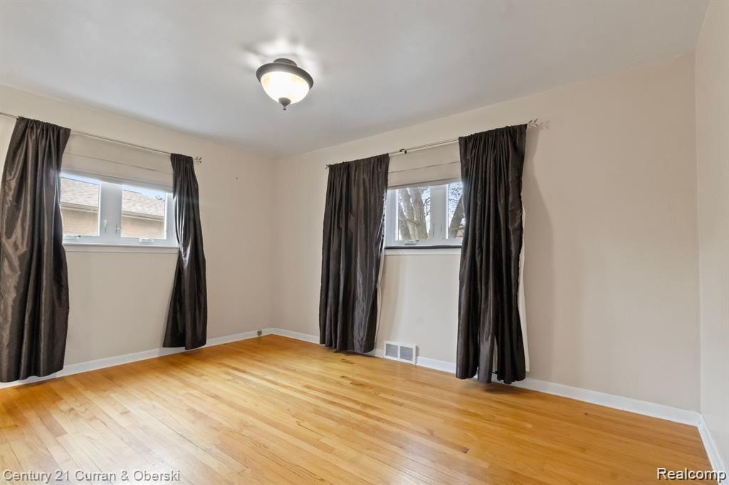 6723 PLAINFIELD Street, Dearborn Heights, MI 48127 — Photo 18