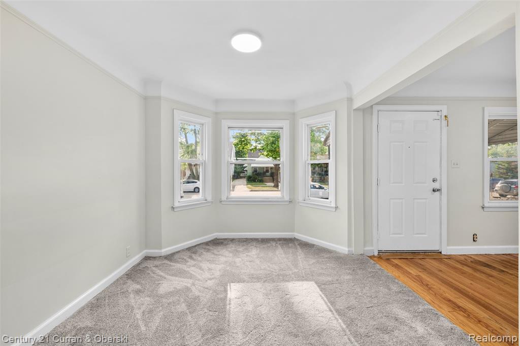7910 Orchard Avenue, Dearborn, MI 48126 — Photo 8
