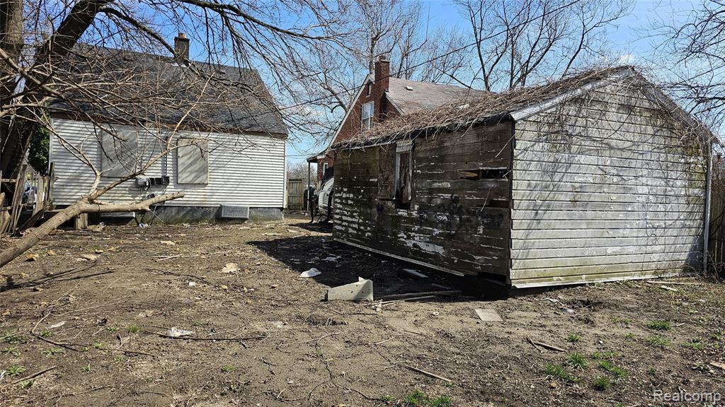 19783 Annott Street - Photo 4