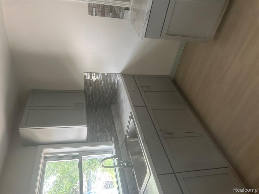 552 N Harris Road, Ypsilanti, MI 48198 — Photo 16