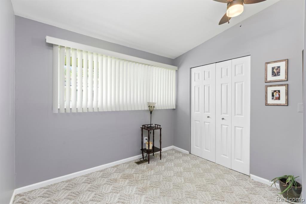 2159 HELMSFORD Drive, Wolverine Lake, MI 48390 — Photo 26