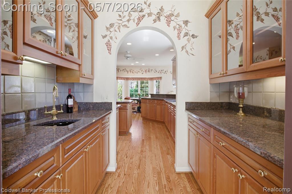 7520 Mistwood Drive, White Lake, MI 48383 — Photo 18