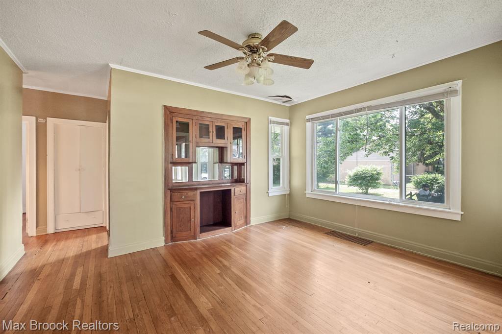 918 Saint Louis Street, Ferndale, MI 48220 — Photo 12