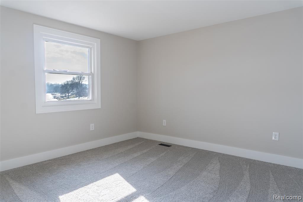 54832 Blue Cloud Drive, Utica, MI 48315 — Photo 54