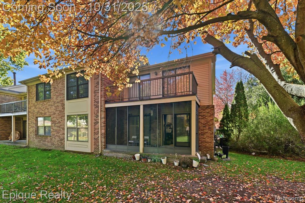 36996 Dartmoor Drive, Farmington Hills, MI 48331 — Photo 22