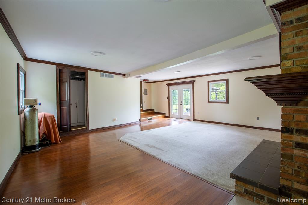 4373 Dexel Drive, Burton, MI 48519 — Photo 4