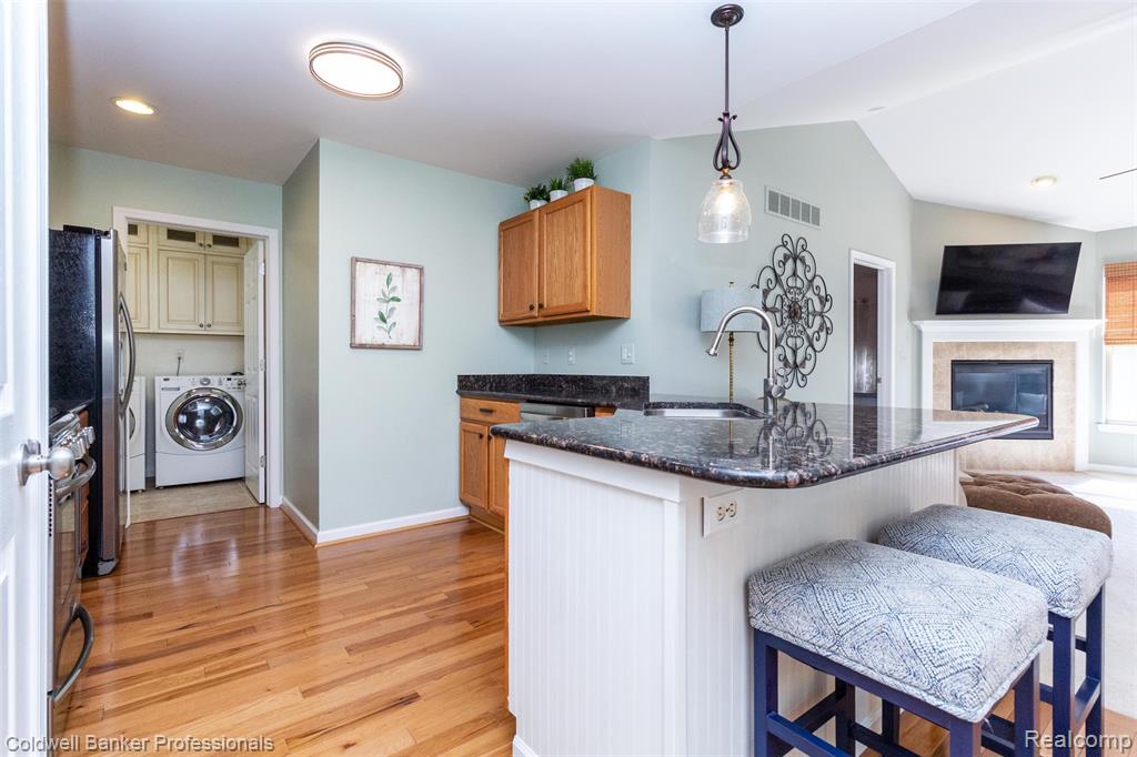 10820 Bouldercrest Drive N, South Lyon, MI 48178 — Photo 16