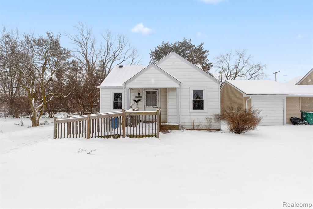 28643 Beechwood Street, Garden City, MI