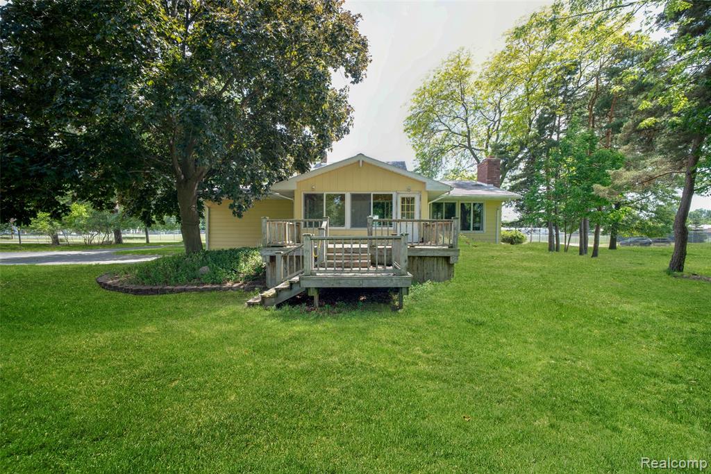 607 E King Street, Corunna, MI 48817 — Photo 7