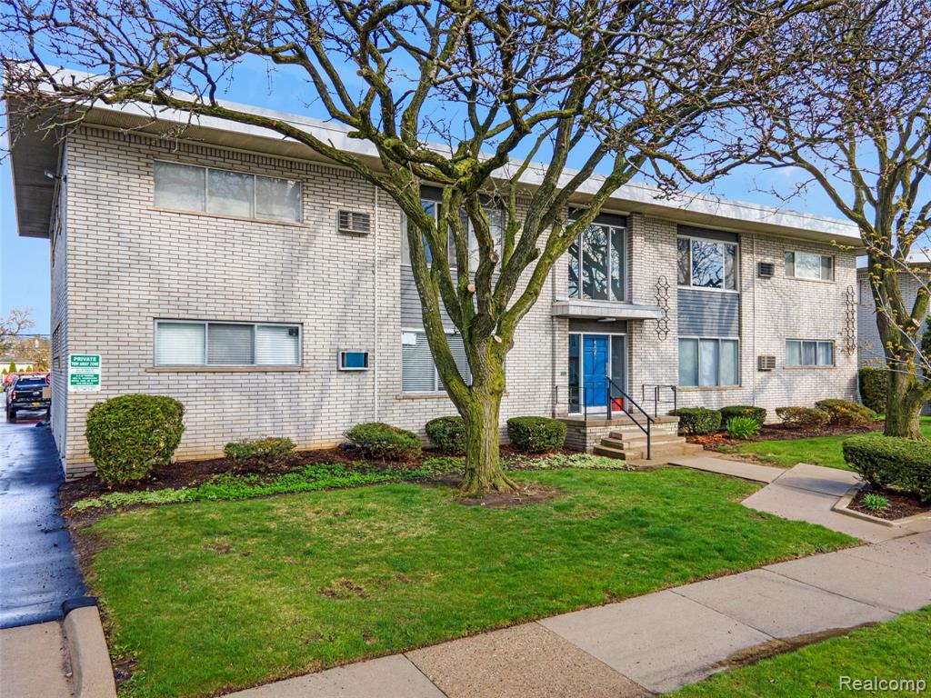 4820 Briarwood Avenue, 4, Royal Oak, MI 48073 — Photo 3