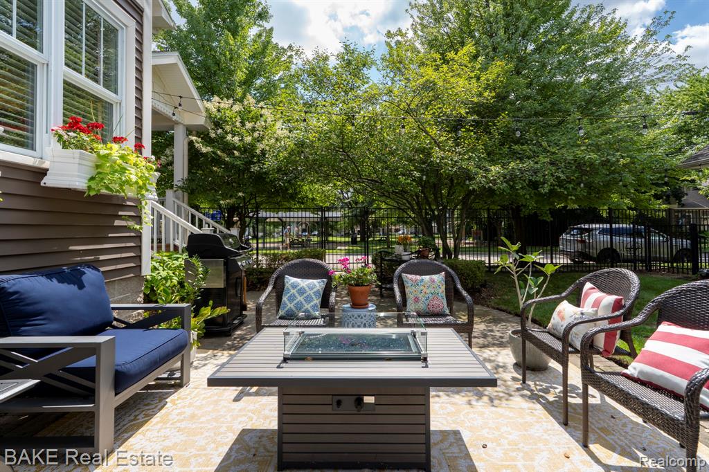 824 Forest Avenue, Plymouth, MI 48170 — Photo 6