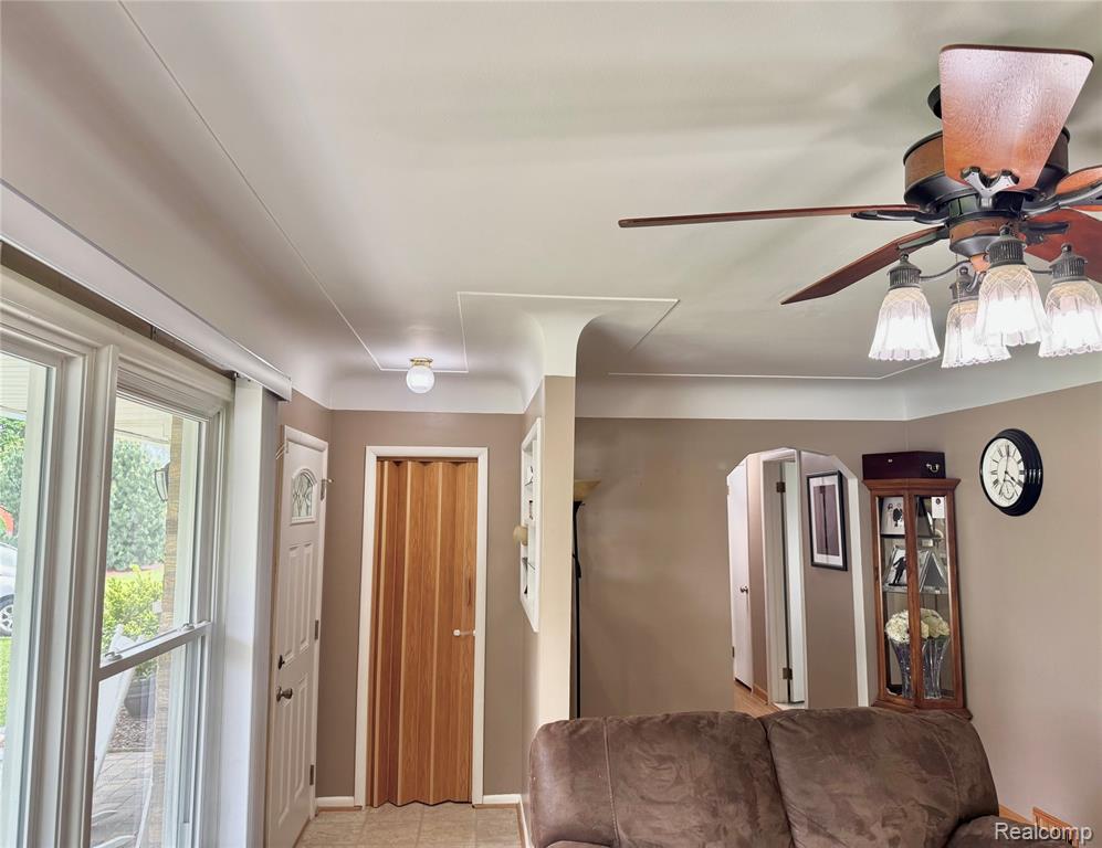 4550 Maeder Street, Shelby Twp, MI 48316 — Photo 15