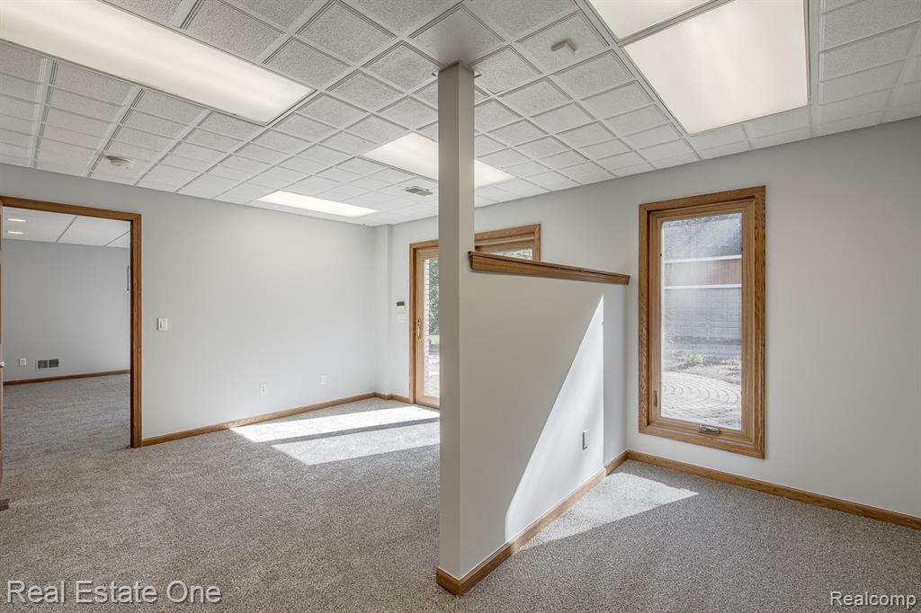 5690 White Lake Road, Clarkston, MI — Photo 52