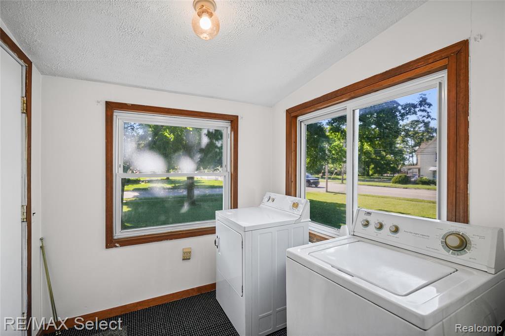 406 E Vienna Street, Clio, MI 48420 — Photo 32