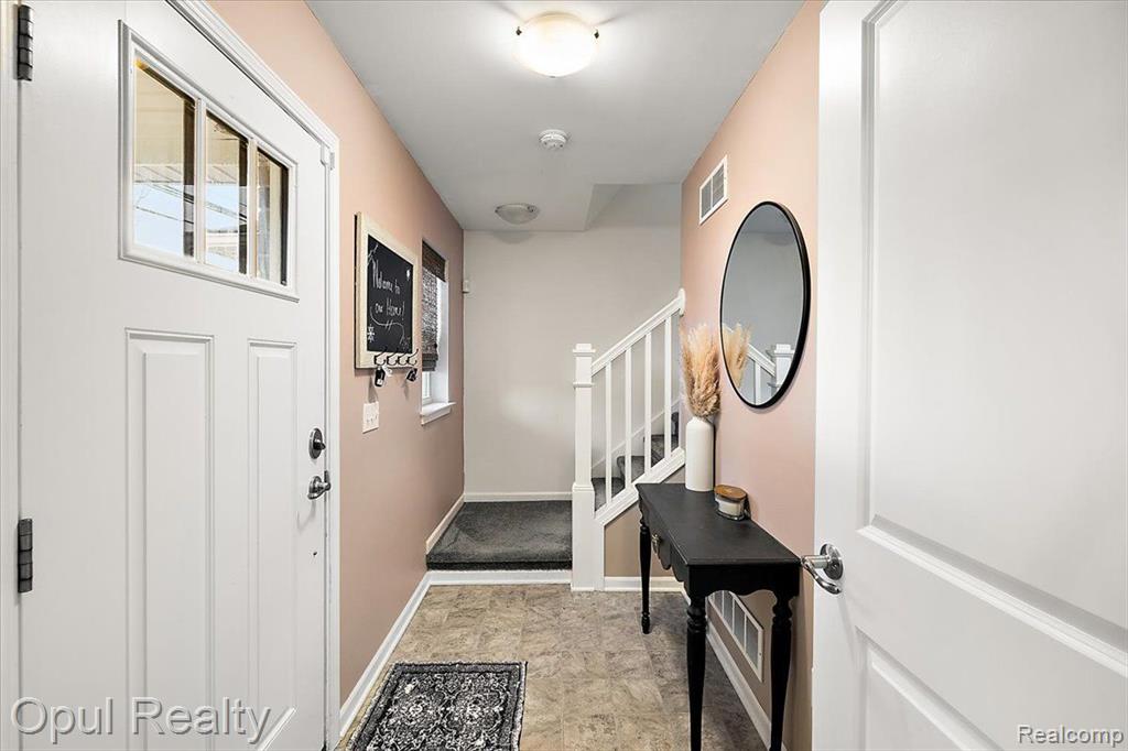 442 N WIXOM Road, Wixom, MI 48393 — Photo 5