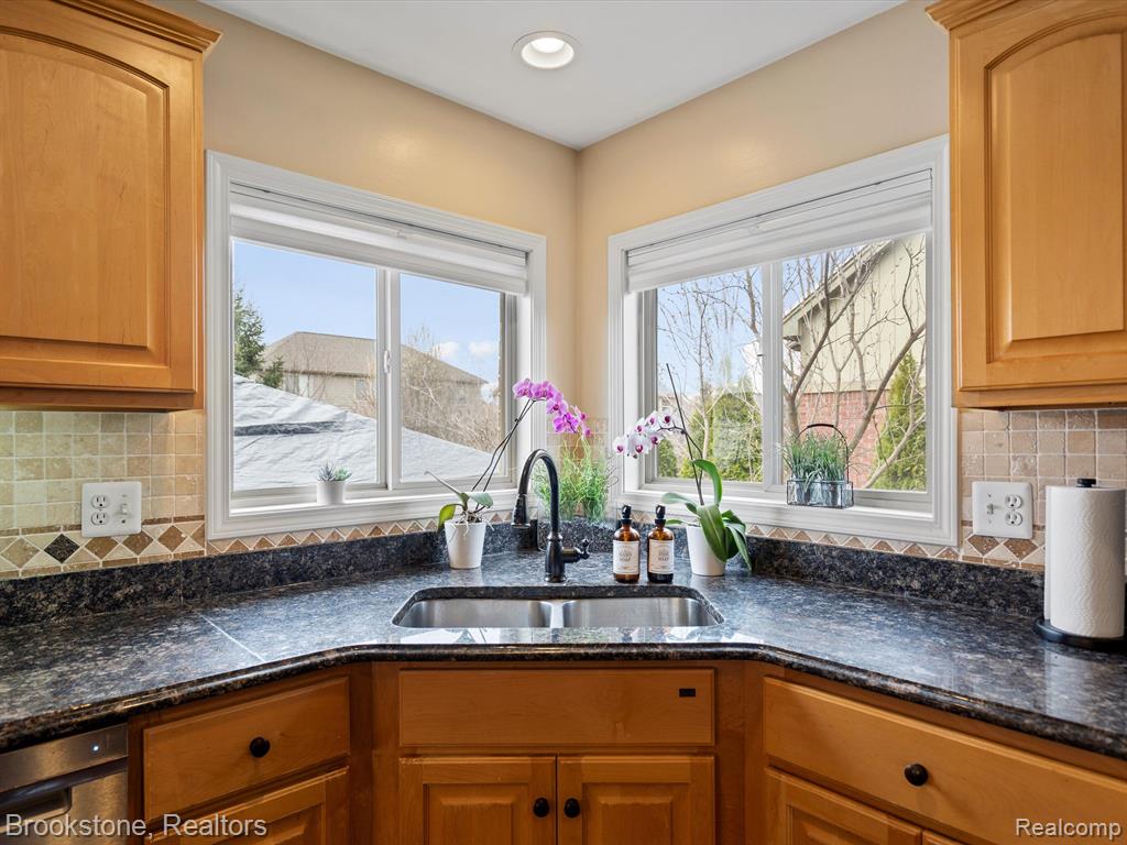 50629 NESTING RIDGE Drive, Macomb, MI 48044 — Photo 21