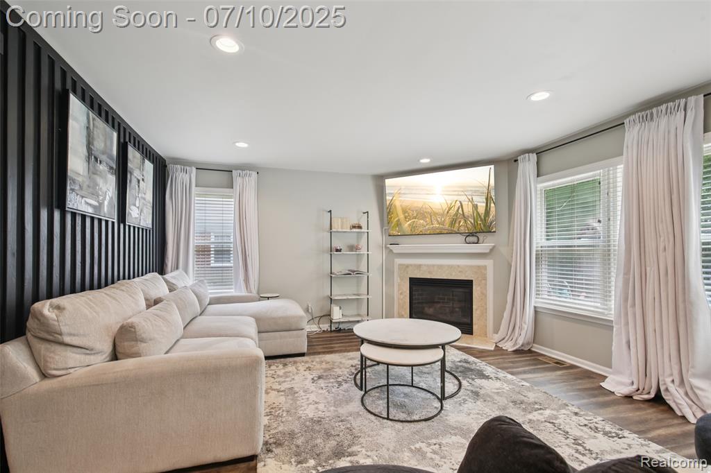 46533 Woodside Drive, Canton, MI 48187 — Photo 4