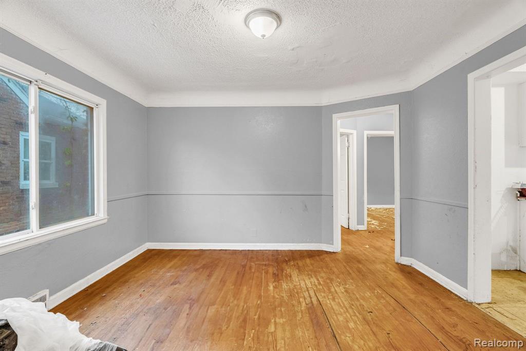 5210 BEDFORD Street, Detroit, MI 48224 — Photo 10