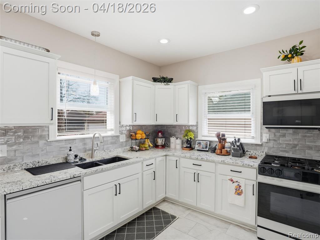 18043 Wisconsin Street, Detroit, MI 48221 — Photo 13
