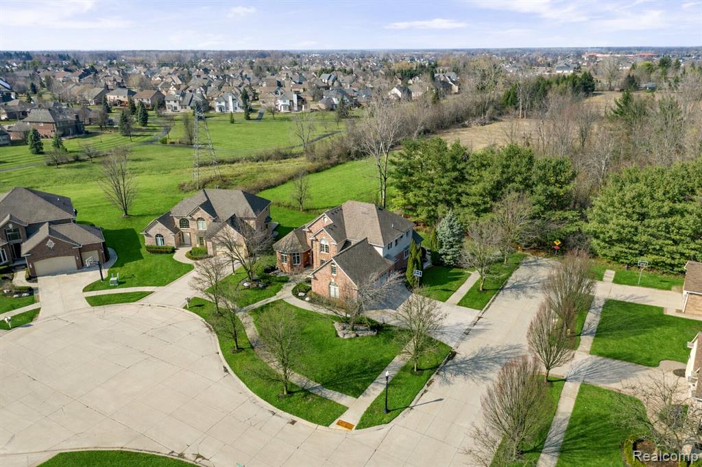 21675 Medallion Court, Macomb, MI 48044 — Photo 4