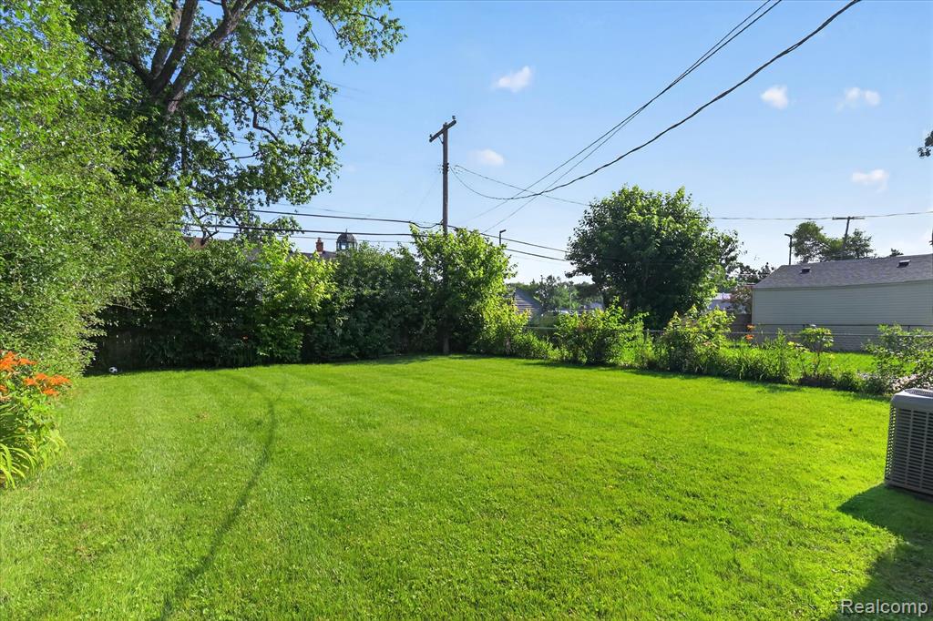 934 Harvard Road, Berkley, MI 48072 — Photo 34