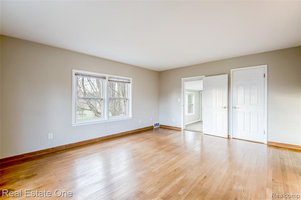 4141 Van Amberg Road, Brighton, MI 48114 — Photo 41