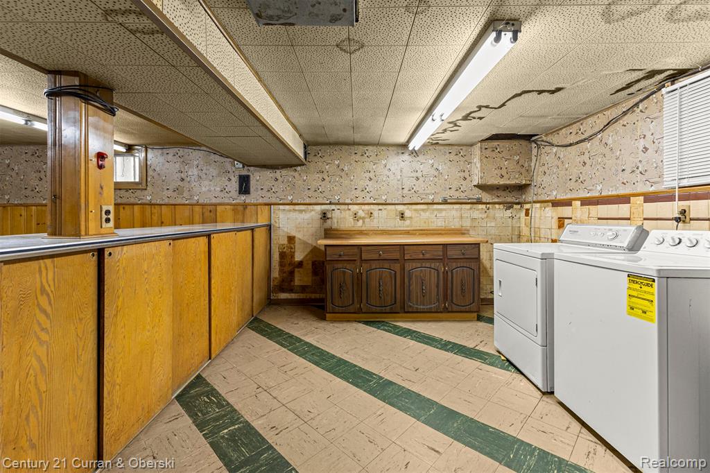 7502 Coolidge, Center Line, MI 48015 — Photo 38