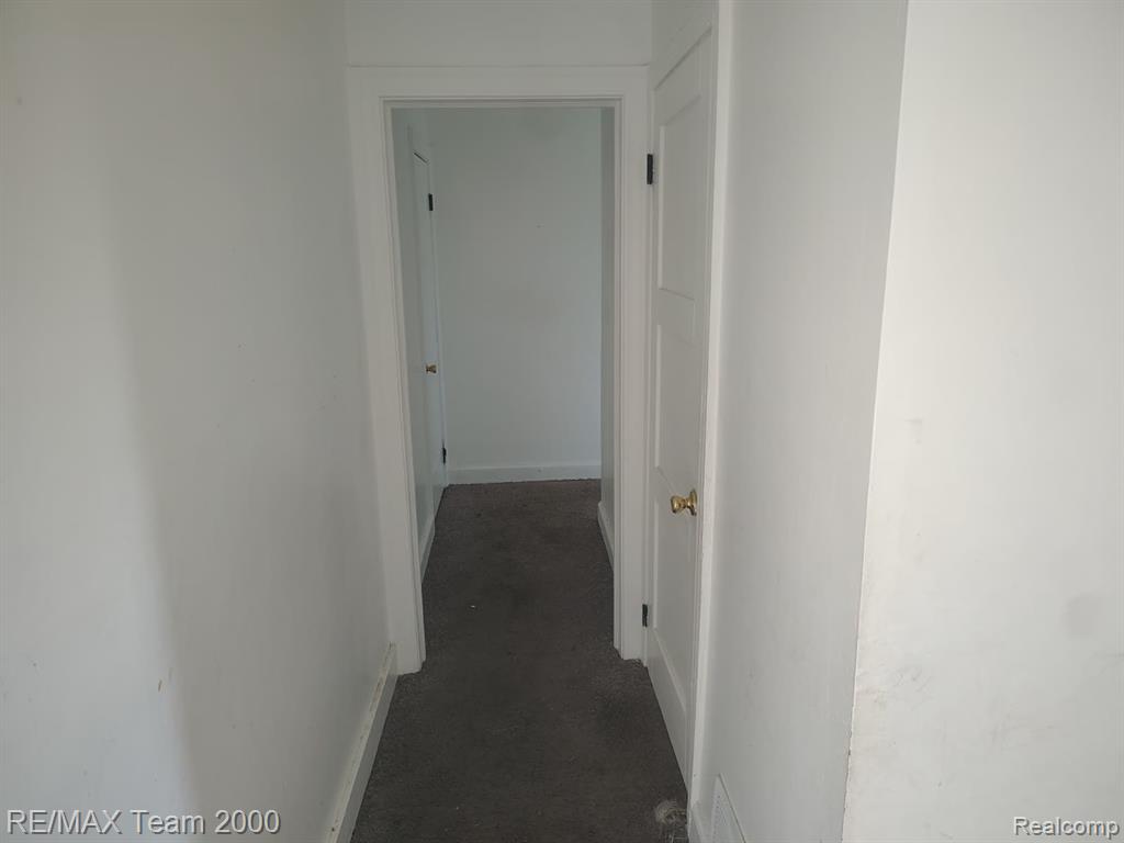 8860 Appoline Street, Detroit, MI 48228 — Photo 30