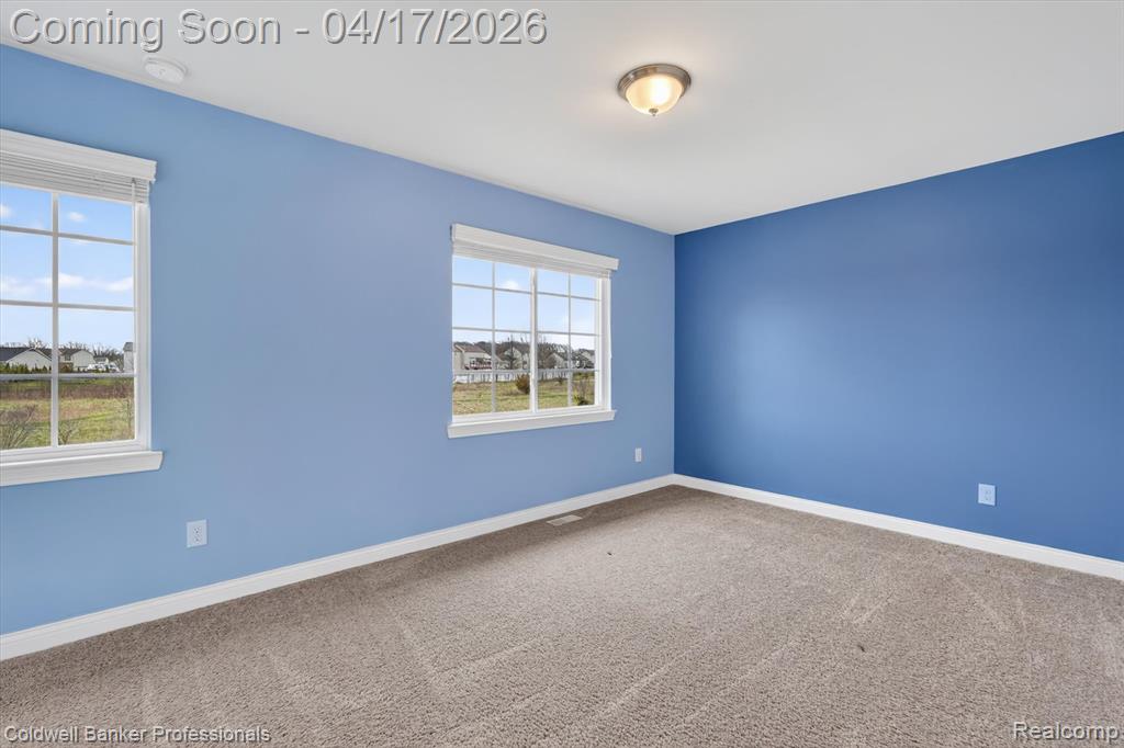 8314 Peninsula Circle, Grand Blanc, MI 48439 — Photo 38