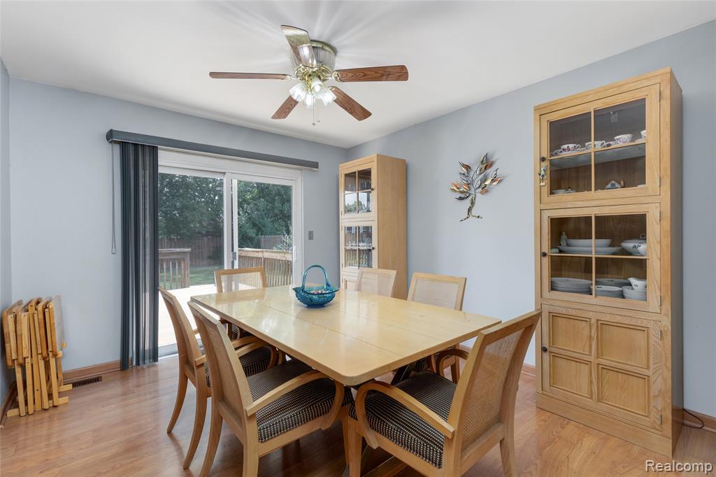 44080 Harsdale Drive, Canton, MI 48187 — Photo 10