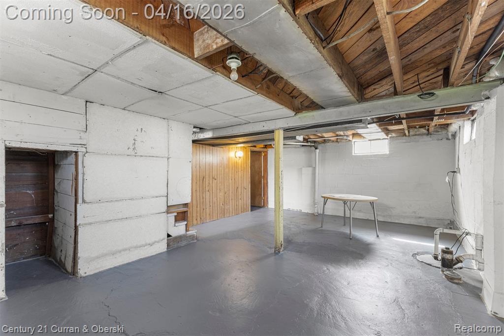 866 Clinton Street, Wyandotte, MI 48192 — Photo 32