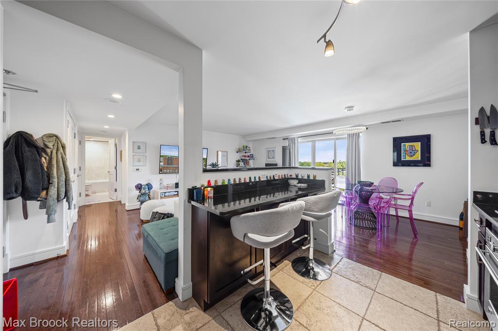 411 S Old Woodward Avenue, 901, Birmingham, MI 48009 — Photo 4