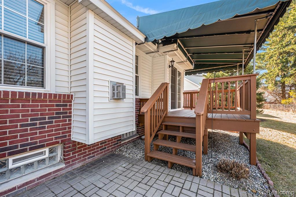 44427 Patricia Drive, Sterling Heights, MI 48314 — Photo 26
