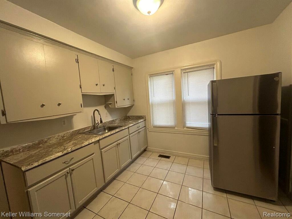 5115 Yorkshire Road, Detroit, MI 48224 — Photo 5