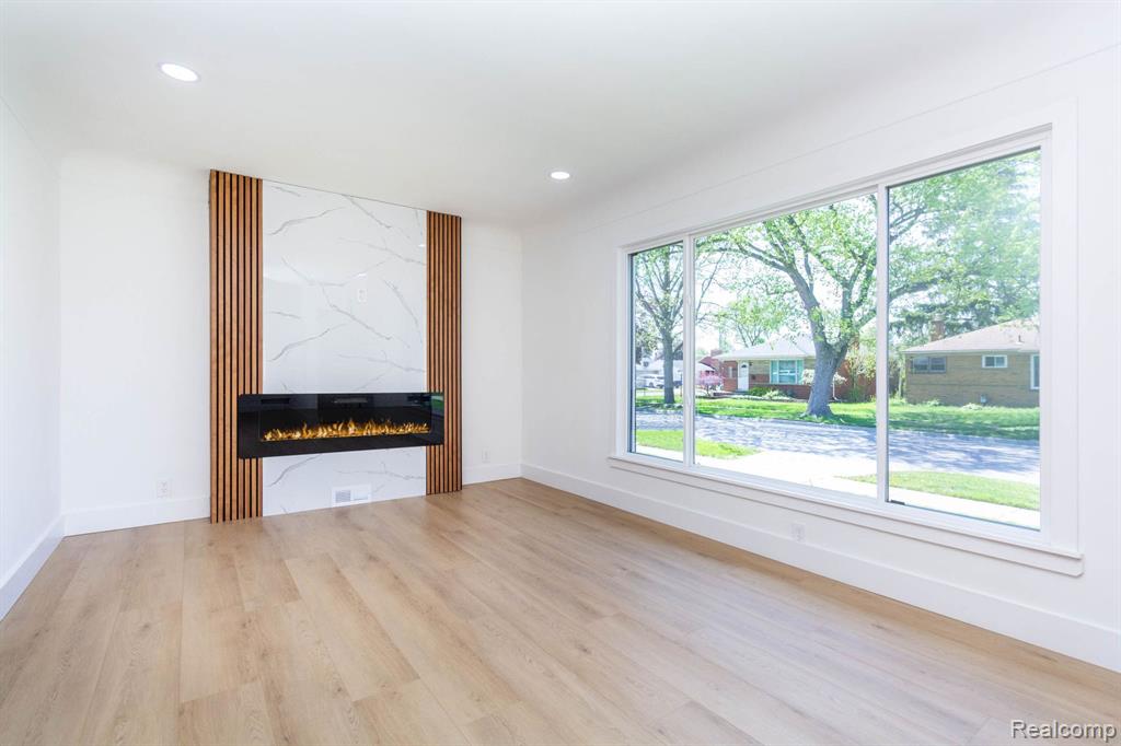 2469 Ferris Avenue, Lincoln Park, MI 48146 — Photo 4