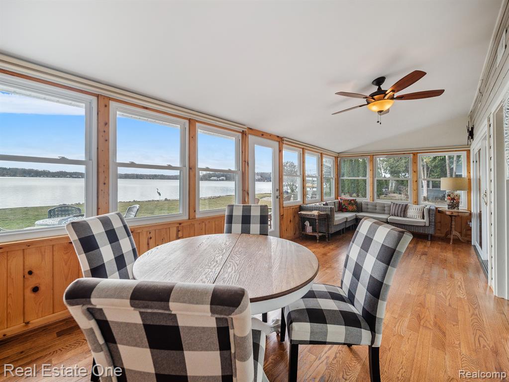5130 EDGELAKE Drive, Pinckney, MI 48169 — Photo 14