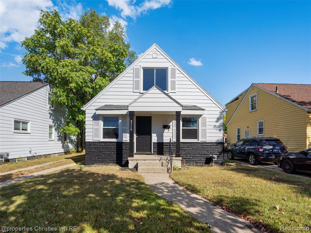 8770 Leroy Street, Oak Park, MI 48237 — Photo 2