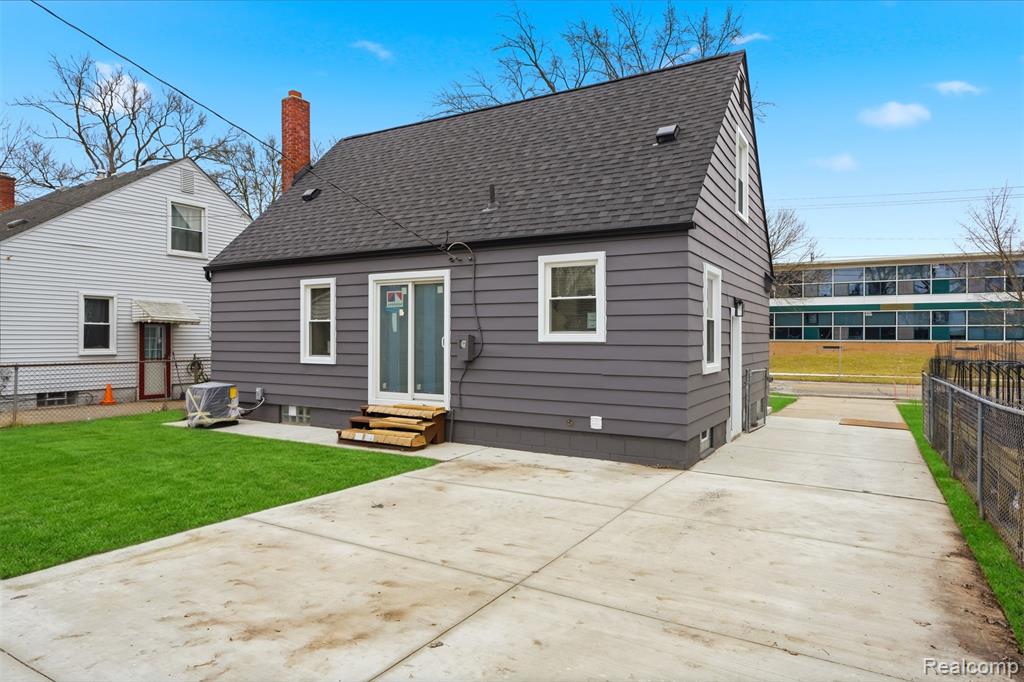 3050 Catalpa Drive, Berkley, MI 48072 — Photo 36
