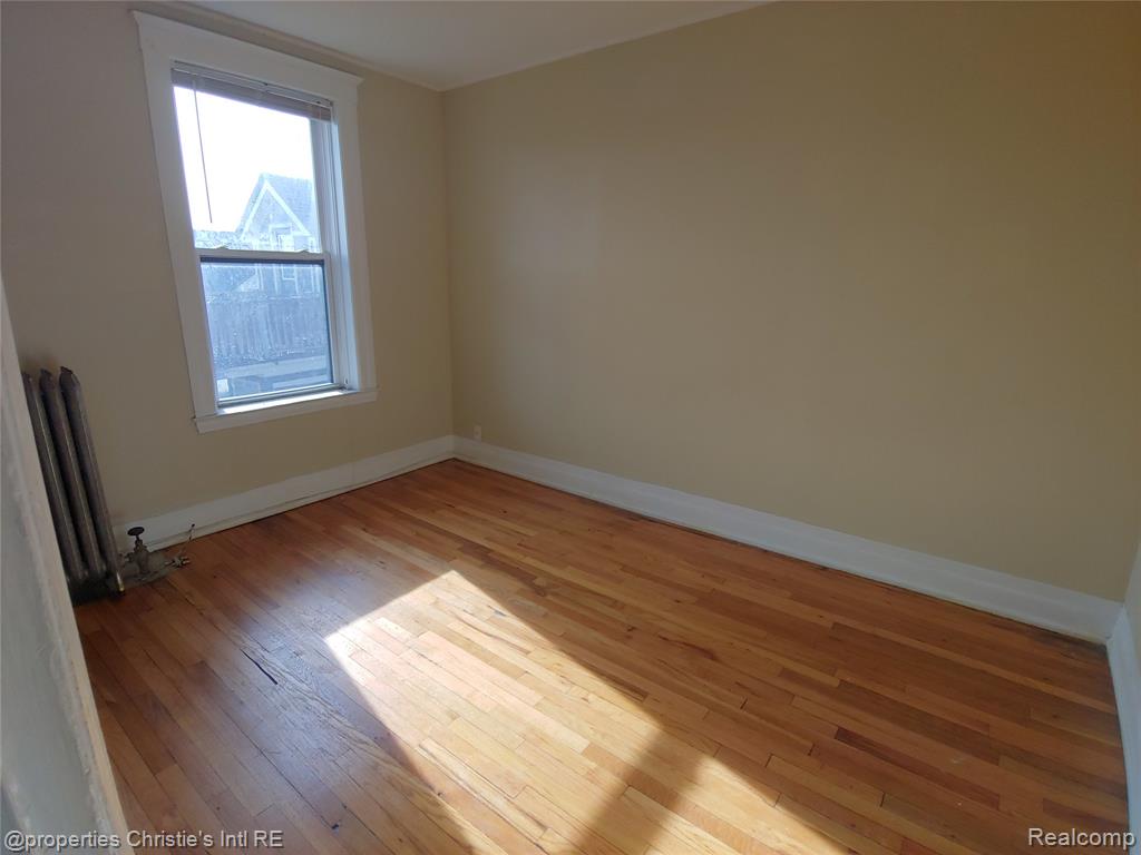1535 W CANFIELD Street - Photo 4