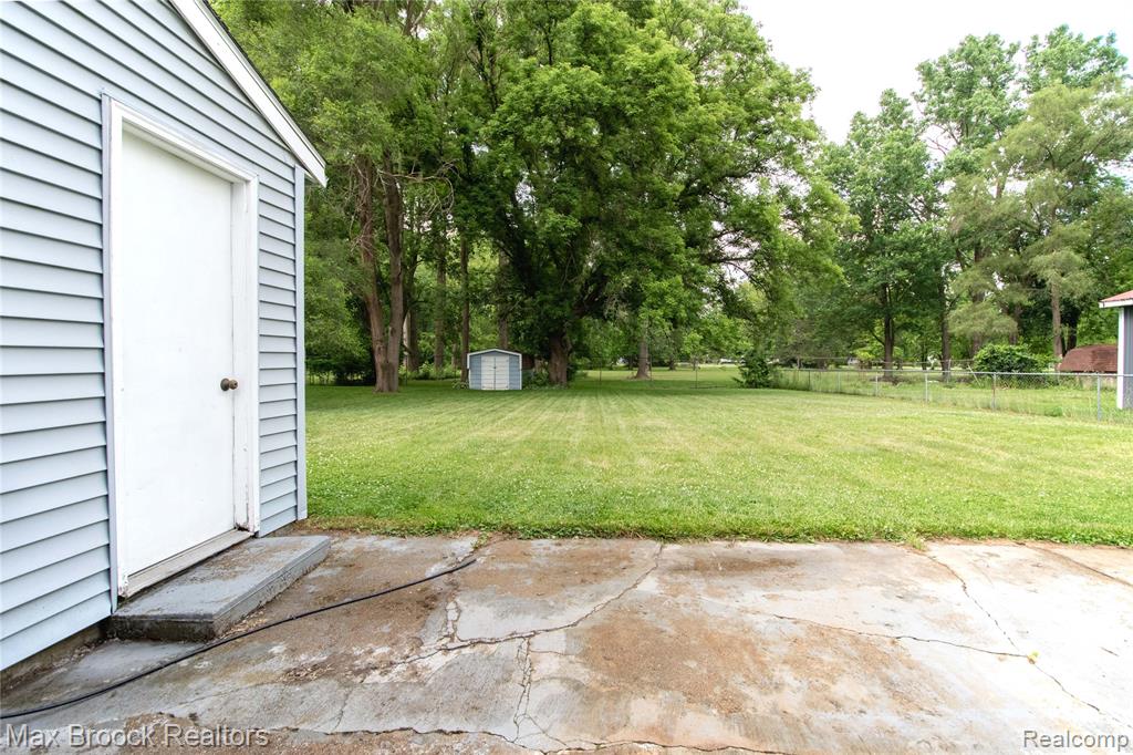 6479 Webb Drive, Flint, MI 48506 — Photo 30